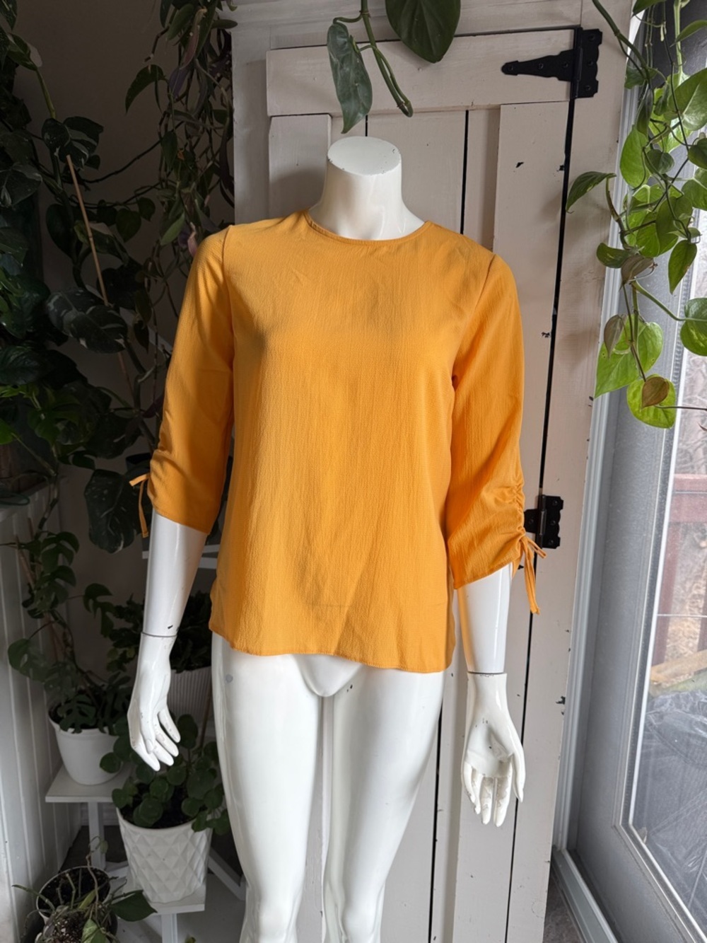 Suzi Shier Women's Lightweight Orange Tie-Sleeve Blouse NWOT